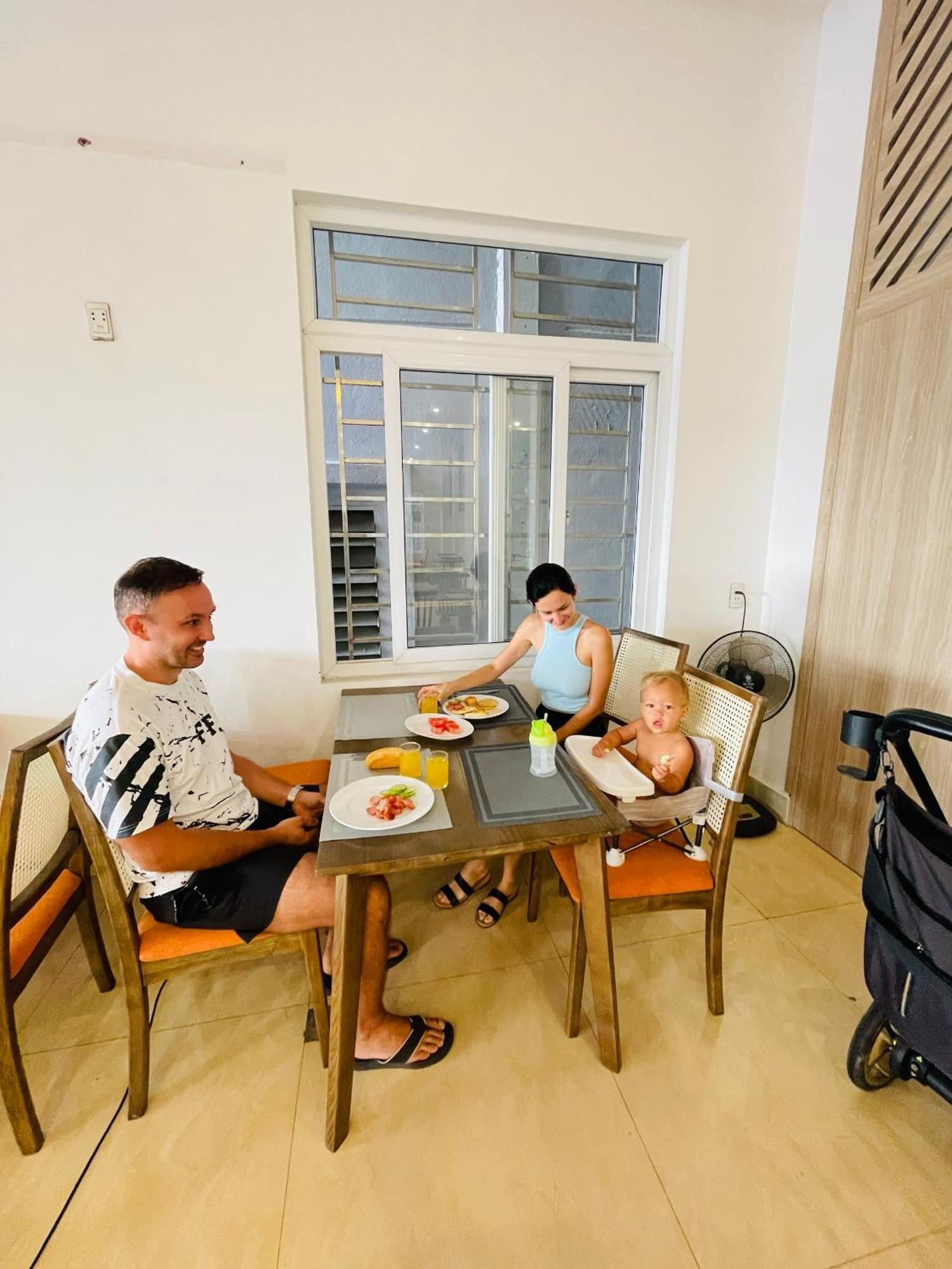 The Light Hostel Hạ Long Extérieur photo